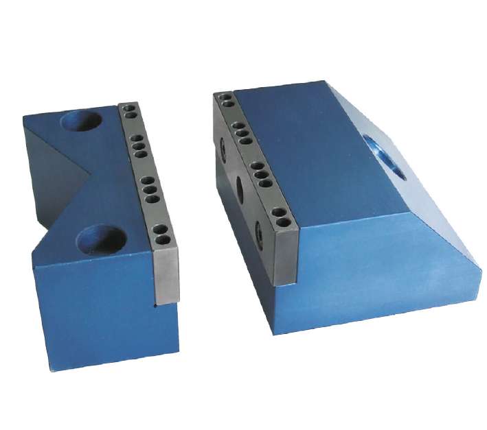 ALUMESS.maxx Niederzugspanner und Festblock mit 120° Prisma