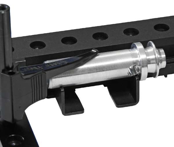 ALUMESS.optic Aufbaubeispiel Prismenauflage 90° mit Kunststoff-Niederhalter