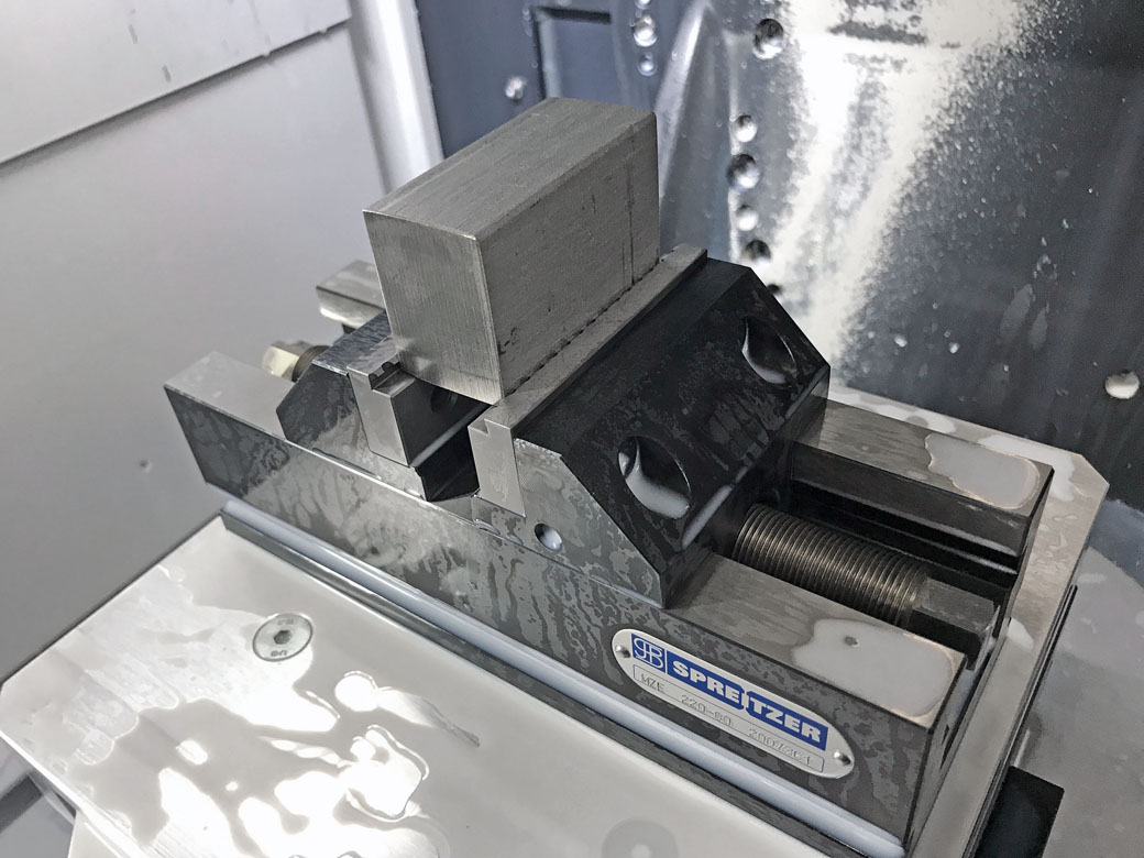 Mechanischer Zentrischspanner MZE 220-80 mit Gripbacken