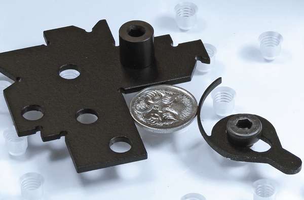 Aufbaubeispiel ALUMESS.optic Federspanner auf Palette